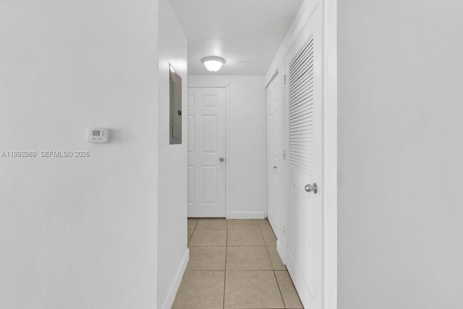 Building Photo - 140 S Dixie Hwy