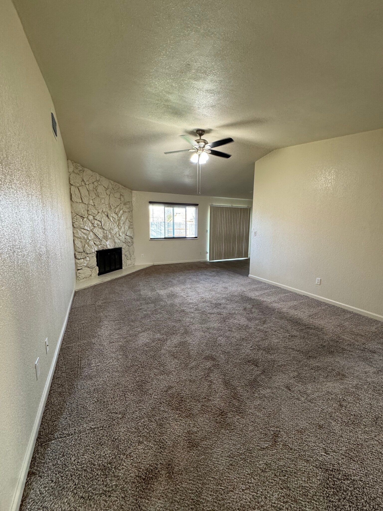 Building Photo - 113 Carney Cir