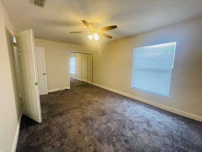 Building Photo - HIDDEN CREEK CONDO-1602 Bending Brook Way ...
