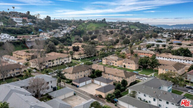 Building Photo - 4086 Abourne Rd