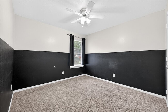 Building Photo - 22938 Sugar Bear Dr