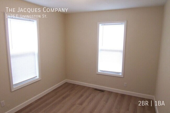 Building Photo - 1426 E Livingston St