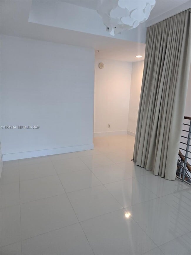 Building Photo - 60 SW 13th St