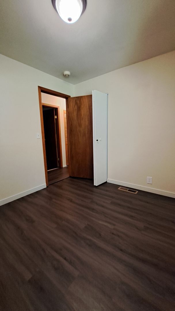 Building Photo - 3 Bedroom 2 Bath Home in Seabeck