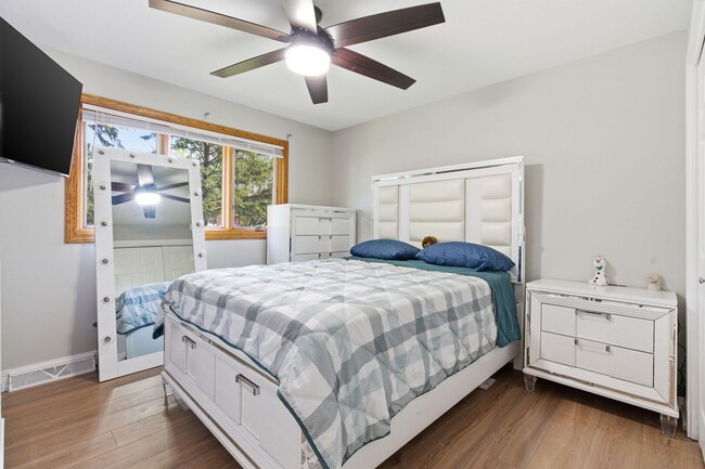 Building Photo - 14433 Mallard Dr