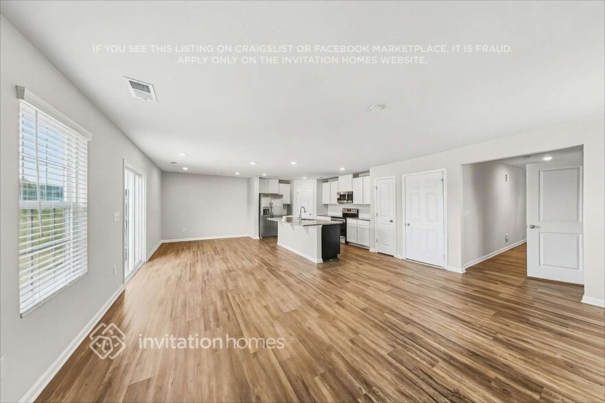 Building Photo - 1106 Woodhouse Dr