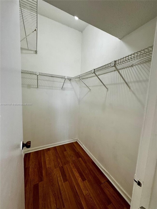 Building Photo - 6312 SW 139th Ct