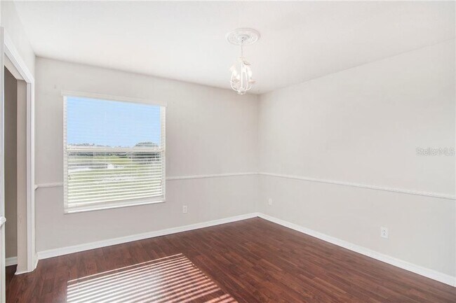Building Photo - 11161 Creek Haven Dr