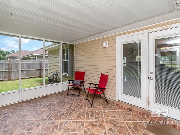 Building Photo - 8816 Spring Grove N