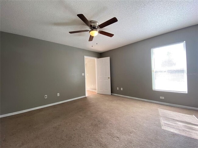 Building Photo - 13820 Eagleridge Ct