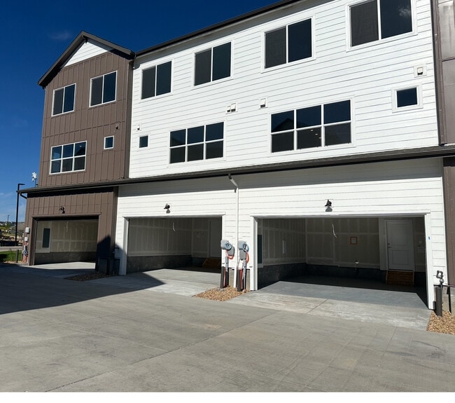 Building Photo - 6964 Merseyside Ln