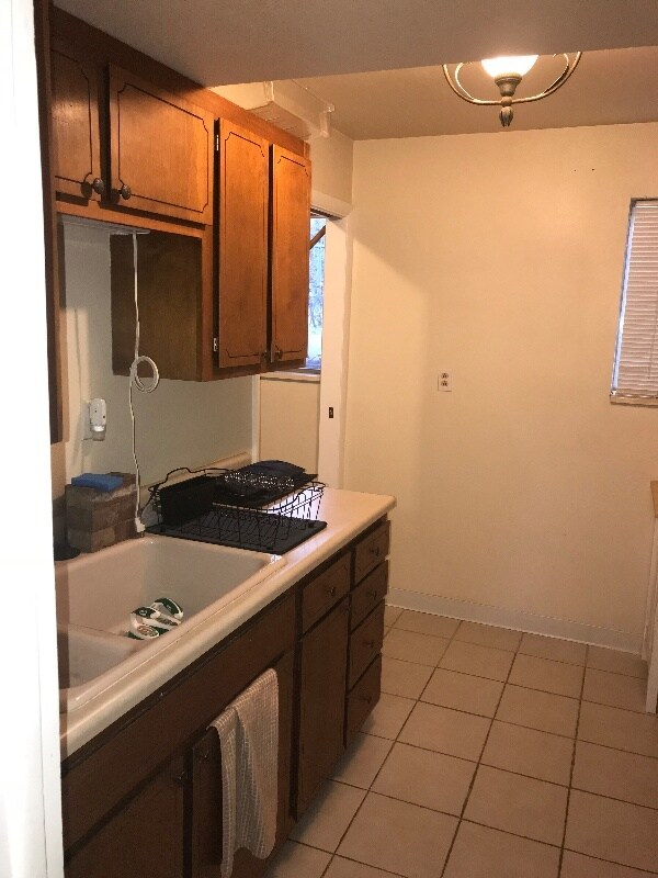 Building Photo - 1121 Ponderosa Dr