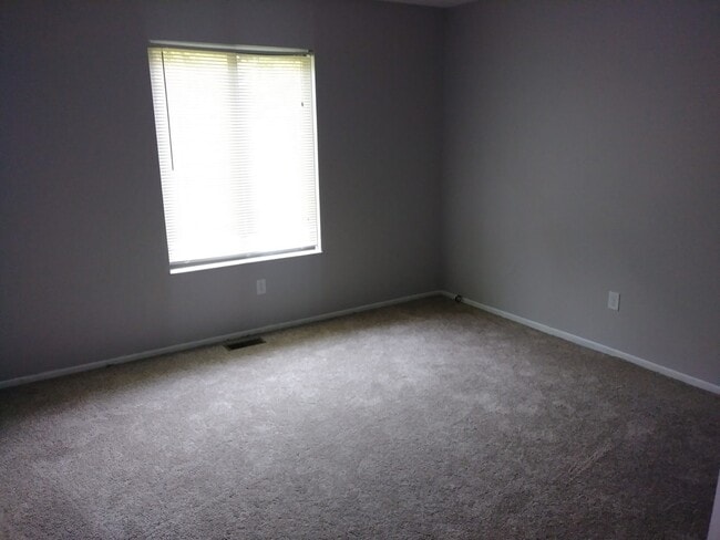 Building Photo - At Last This Is What You've Been Searching For, Updated 2 bdrm 1 bath Condo