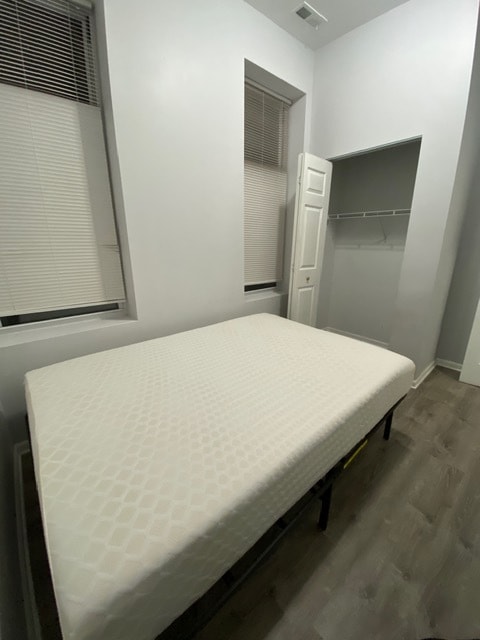 Building Photo - 260 W 24th Pl