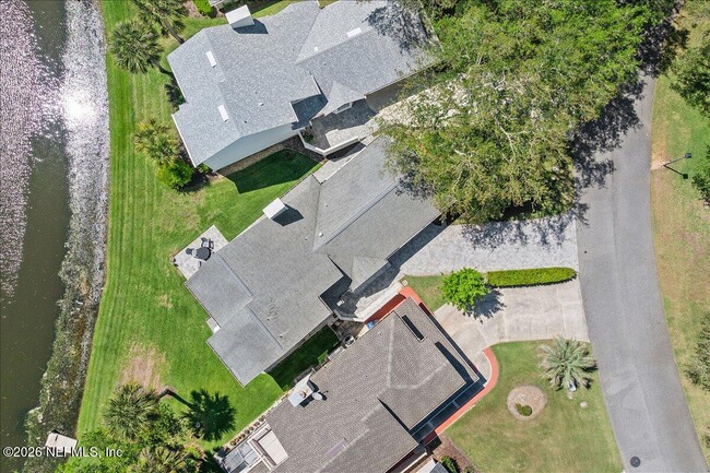 Building Photo - 107 Island Dr