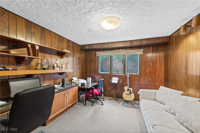 Building Photo - 26460 Hendon Rd