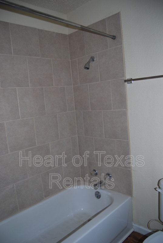 Building Photo - 4010 Homan Ave