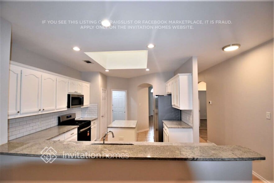 Building Photo - 6101 Farrah Dr
