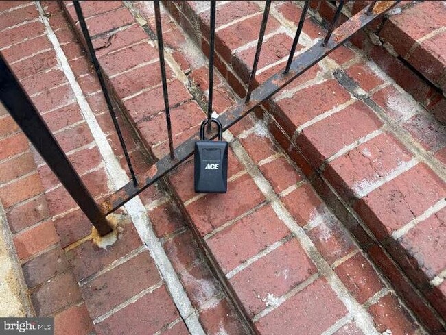 Building Photo - 7621 Tremayne Pl