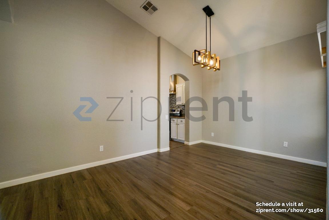 Building Photo - 5636 E Paradise Ln