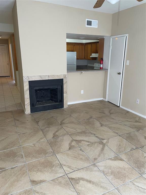 Building Photo - 8655 Village of Fondren