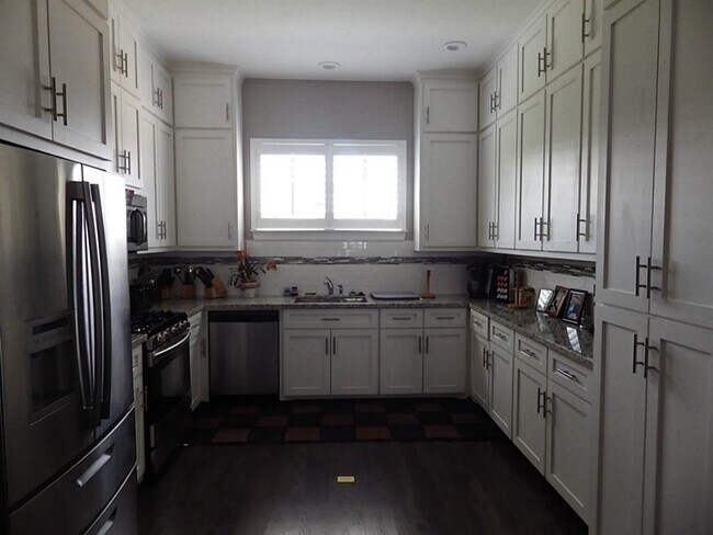 Building Photo - 2911 Blodgett St