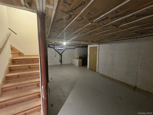 Building Photo - 11 Secor Ct