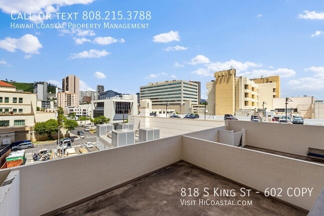 Building Photo - 818 S King St