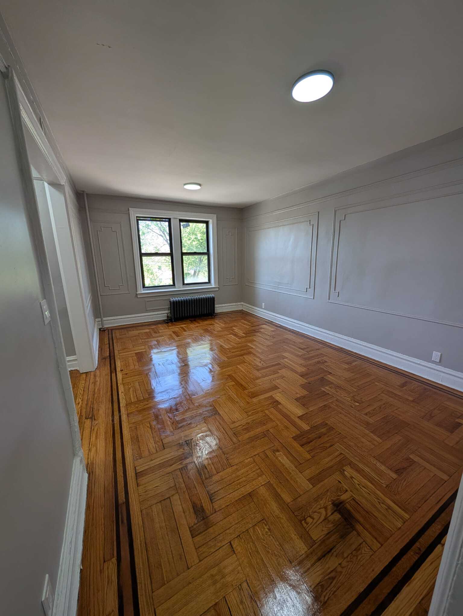 160 Ellis Ave 303 - 175 Ellis Ave
