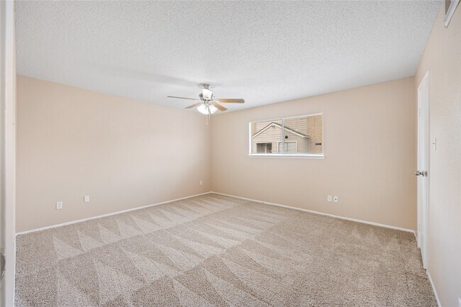 Building Photo - 6701 Sands Point Dr