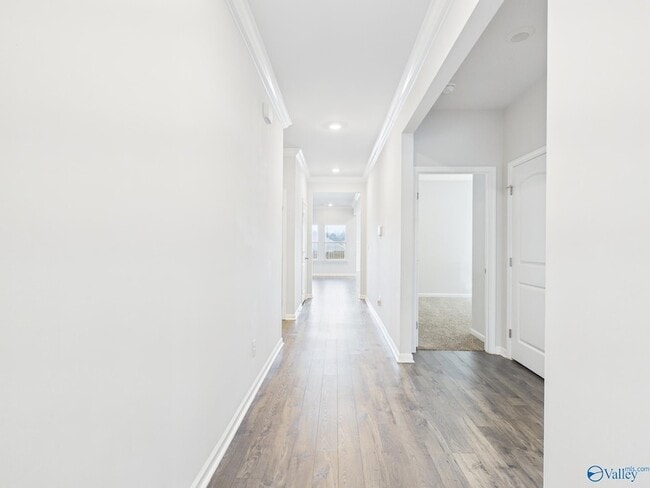 Building Photo - 506 E River Landing Blvd