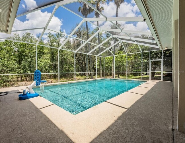 Building Photo - 2326 Deerbrook Dr