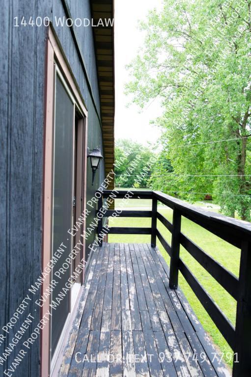 Building Photo - 14400 Woodlawn Dr