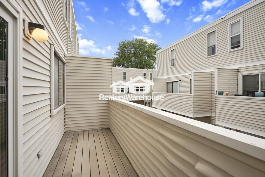 Building Photo - 1050 S Monaco St Pkwy