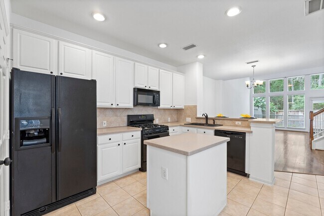 Building Photo - 31 W Greenhill Terrace Pl