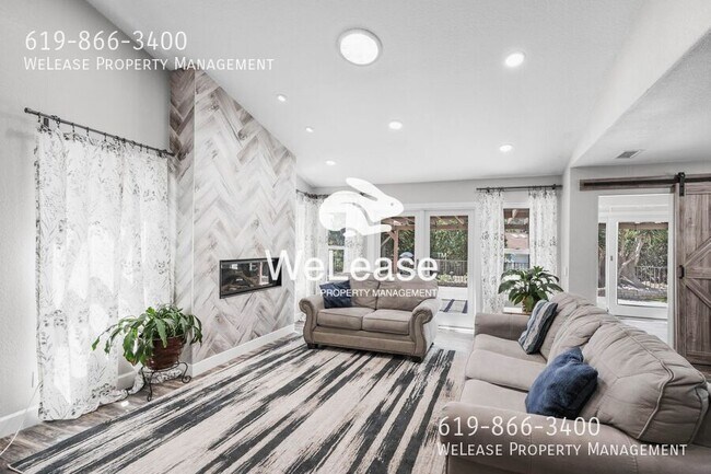 Building Photo - 15147 Avenida Rorras