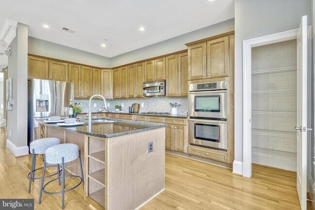 Building Photo - 1846 Potomac Greens Dr
