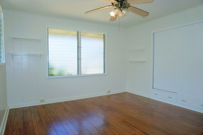 Building Photo - Spacious, Pet Friendly House Near Kailua B...
