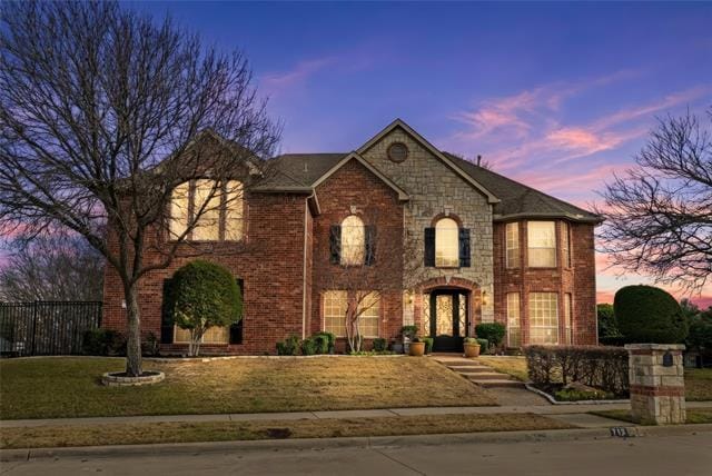 Building Photo - 715 Lakeway Dr