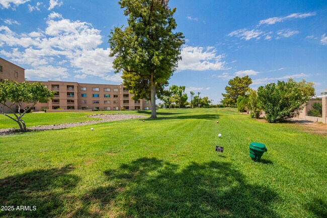 Building Photo - 7930 E Camelback Rd