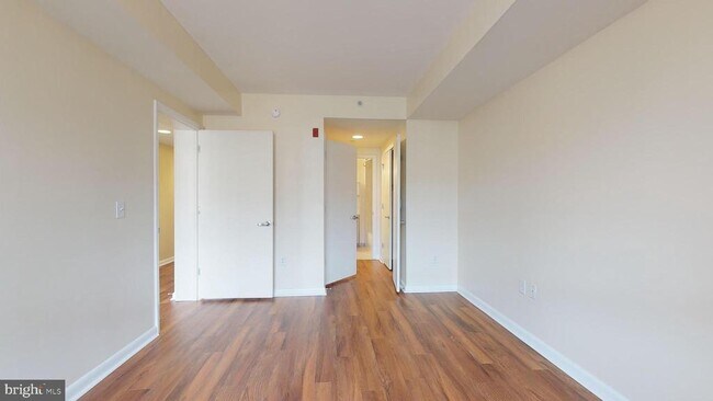 Building Photo - 350 G St SW