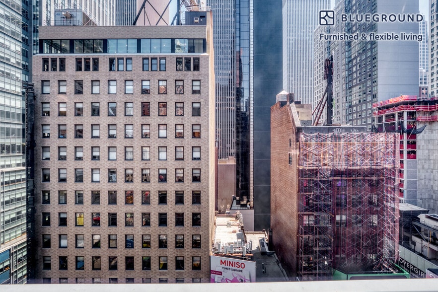 Building Photo - 1600 Broadway-SI FL14-ID697