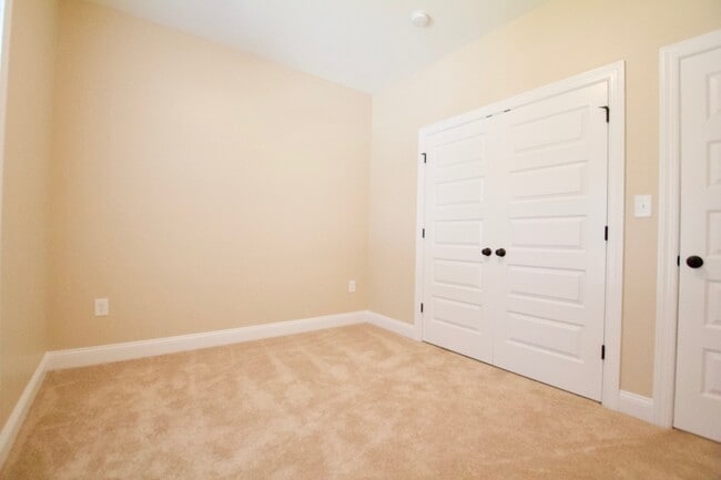 Building Photo - "Brand New Construction". Quiet Location, ...