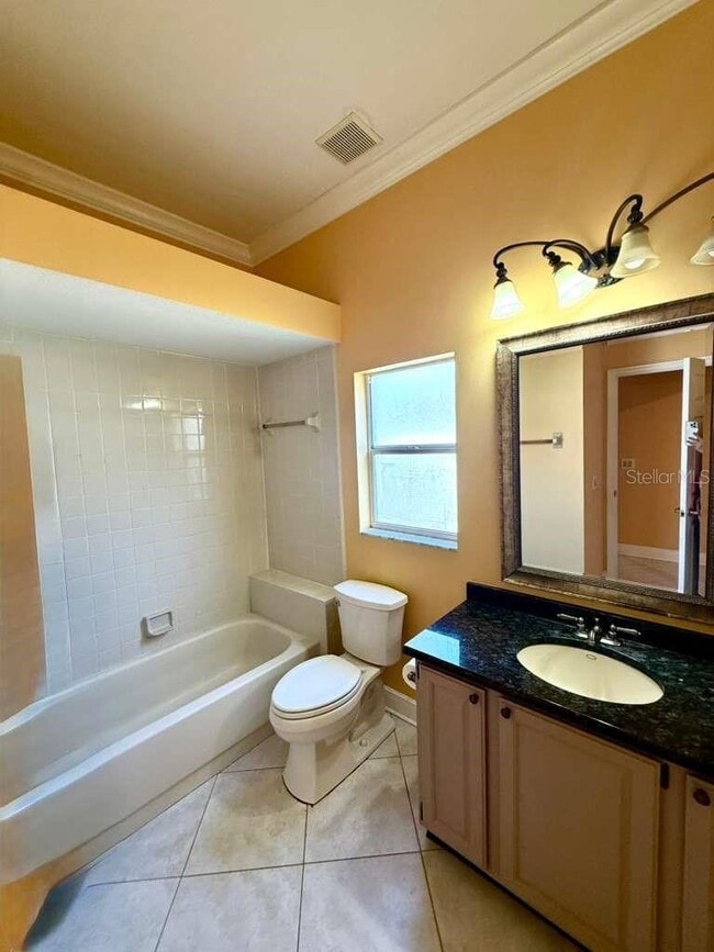 Building Photo - 3520 Ocita Dr