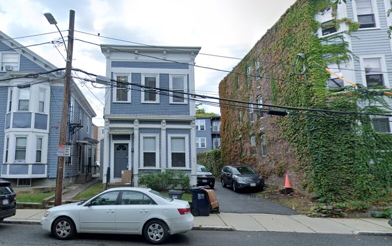 Primary Photo - 224 Banks St