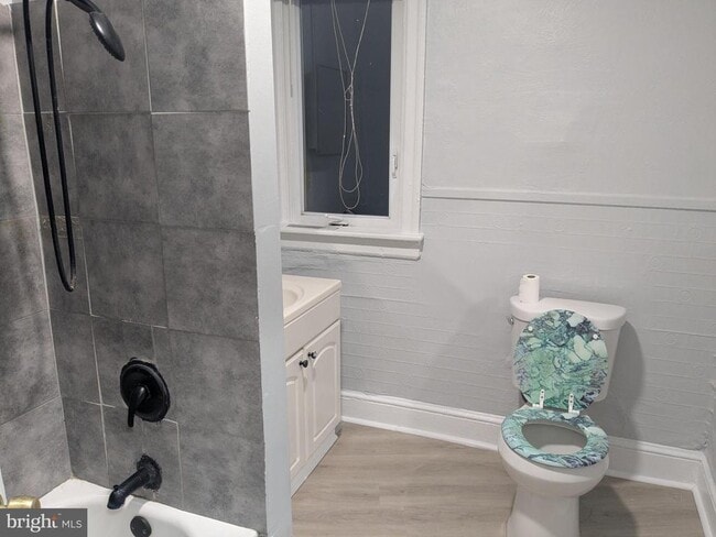 Building Photo - 1168 Mechanic St