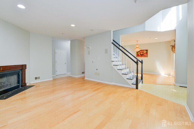 Building Photo - 34 Forest Dr
