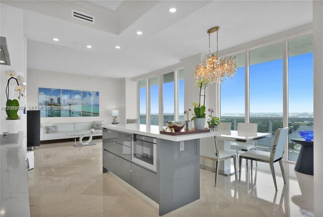 Building Photo - 4779 Collins Ave
