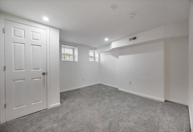 Building Photo - 1936 Druid Hill Ave