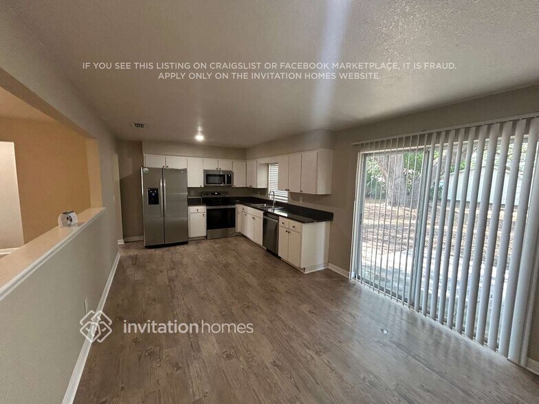 Building Photo - 837 Dove Ridge Dr
